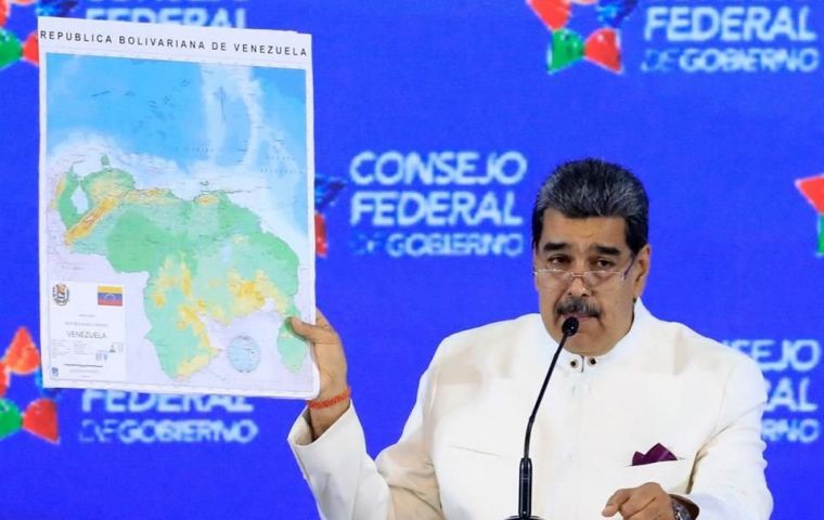 “We will solve this the easy way or we will...” said Maduro 