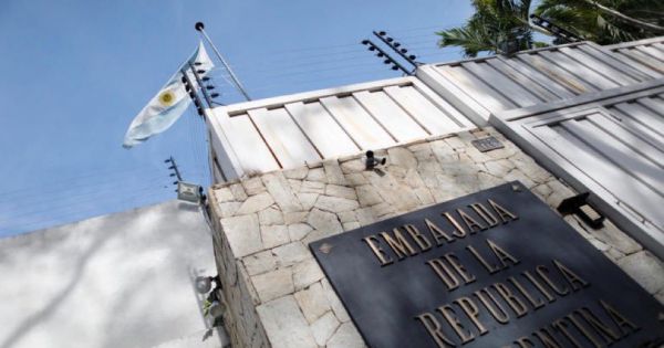 Power outages hit Argentine Embassy in Caracas after granting asylum to opposition leaders - Vimarsana News