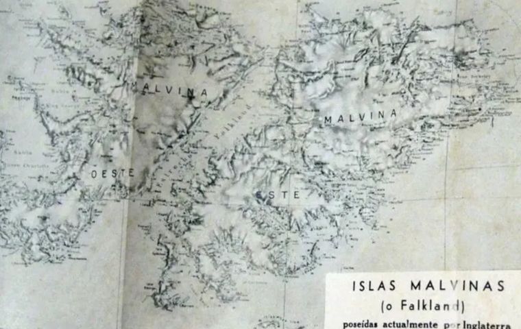 At the time (1830s) it was nothing else but a government issue, demanding the return of the Islands, and there was no awareness or penetration of the issue in popular sectors of society