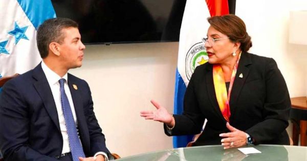 Mercosur and Celac heads exchange views in San Salvador