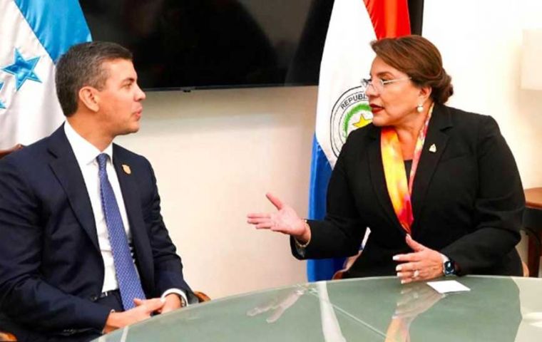 Santiago Peña and Xiomara Castro discussed Mercosur and Celac bilateral issues 