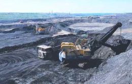 The Chinese operation is seen as an injection boost since oil sands are believed to be profitable when the oil barrel is above 80 US dollars.