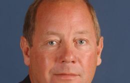 DIC chairman Mike Turner said industry employs 300.000 with an annual turnover of £ 35 billion.